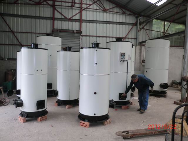 生产待装的多用热水锅炉（煤、木材、油、天然气）